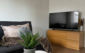 Central City Suite - King Size Bed - Wi-Fi - Sauna